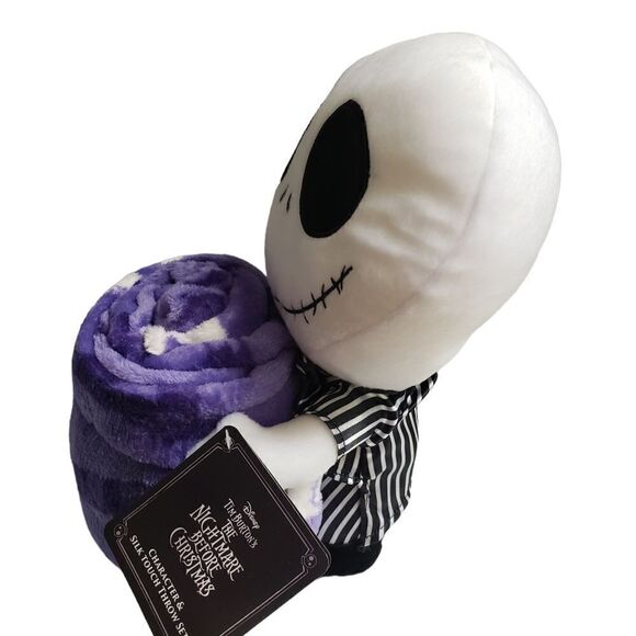 Disney Nightmare Before Christmas Throw with Hugger Plush - Picture 4 of 8